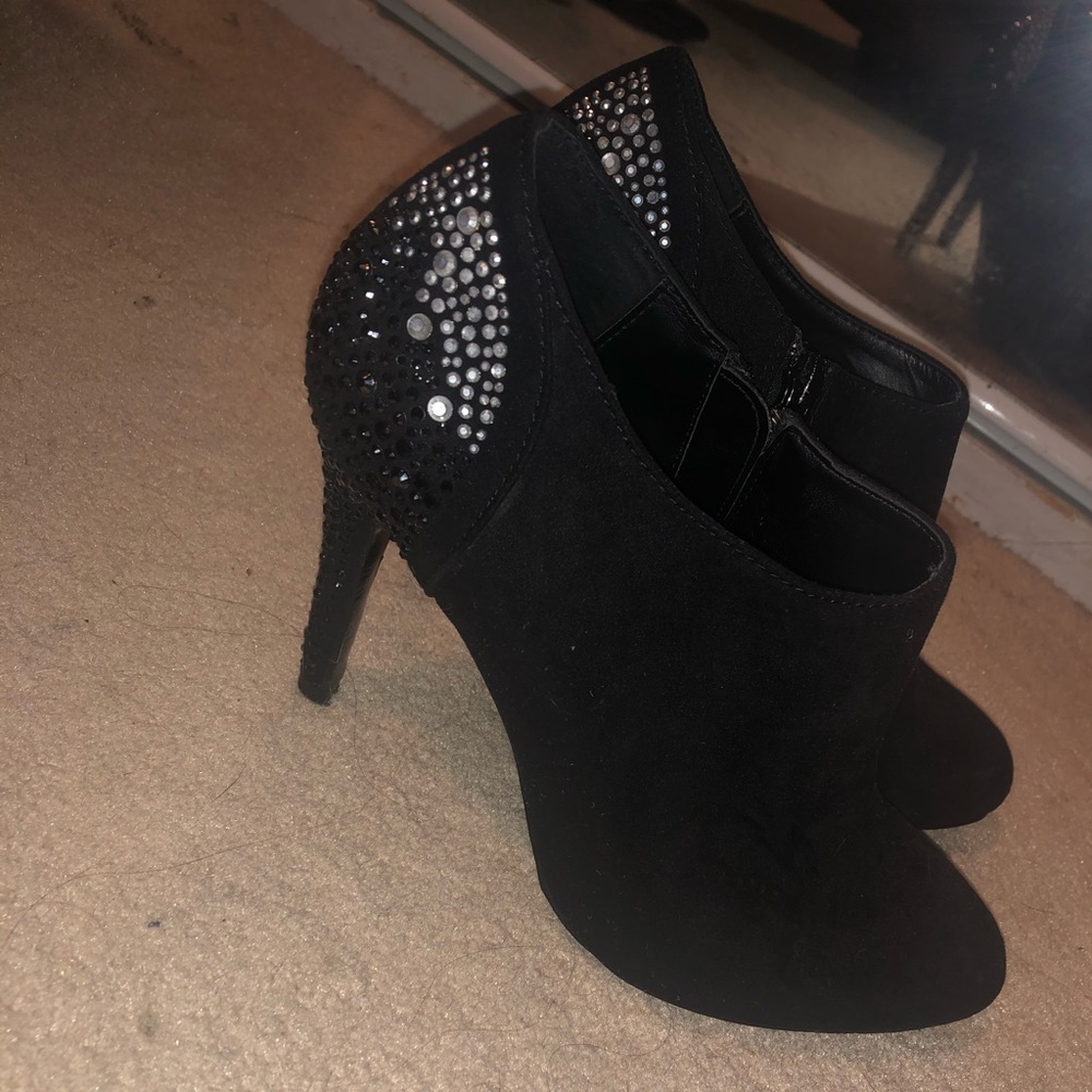 Aldo gem black heels
